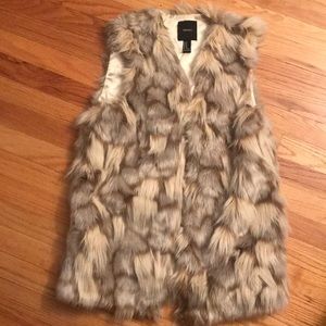 Forever 21 faux fur vest